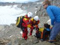 114  Bei einem Unfall wurde ein Deutsche Frau verletzt und mit dem Hubschrauber abtransportiert Dr Wagner der bei unserem Bergsteigern dabei war leistete erste Hilfe